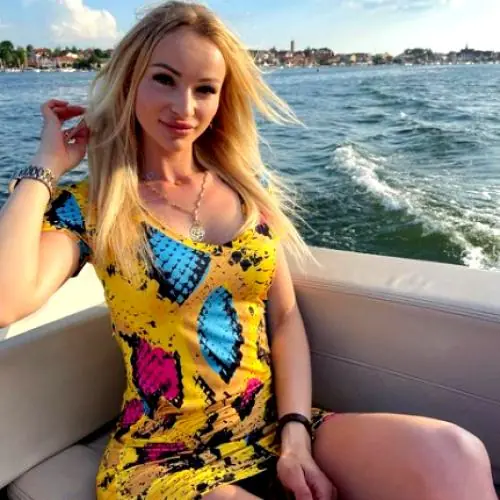 69blondesgift69 image 1